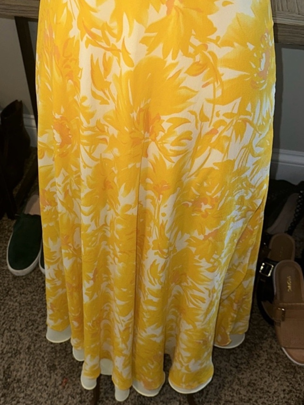 Kay Unger Evenings 100% Silk Yellow Dress EUC - Picture 6 of 7